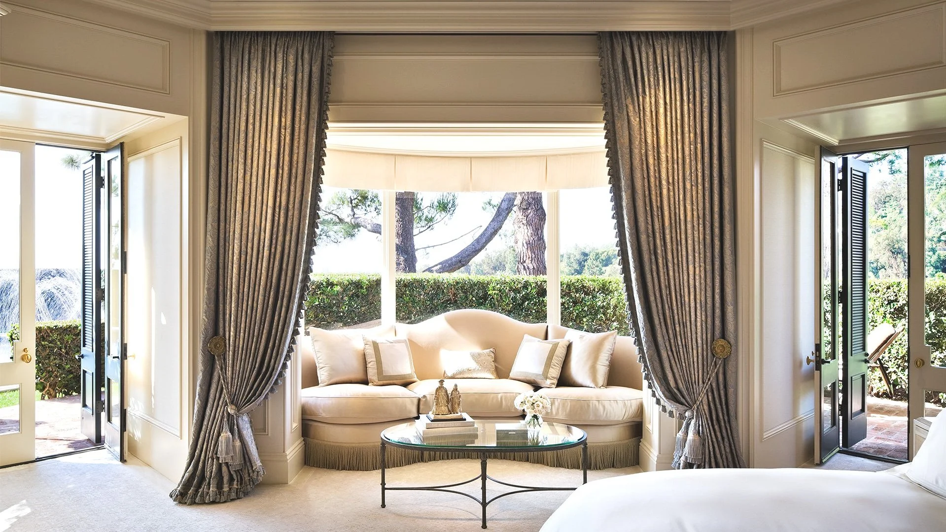Beverly-Hills-Hillcrest-Estate-SFrances_091112_1158_A-1920x1080px